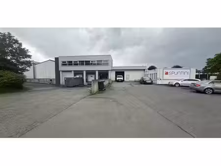 bâtiment d’entreprise à louer à aalter pour € 5.525