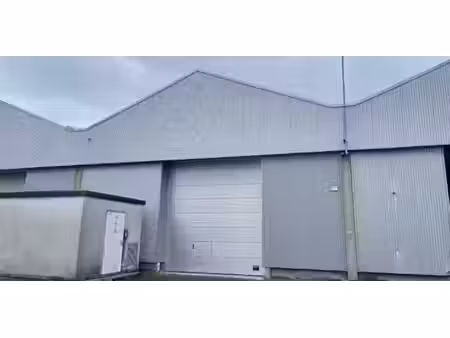 bâtiment d’entreprise à louer à antwerpen pour € 3.272