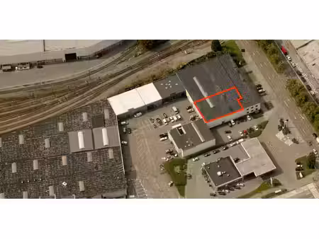 bâtiment d’entreprise à louer à antwerpen pour € 3.763