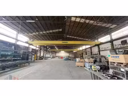 bâtiment d’entreprise à louer à hooglede pour € 730