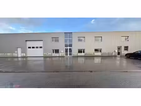 bâtiment d’entreprise à louer à nazareth pour € 4.900