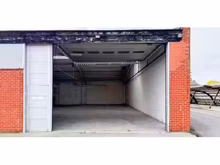 bâtiment d’entreprise à louer à rumbeke pour € 4.035