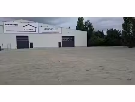 bâtiment d’entreprise à louer à tienen pour € 7.900