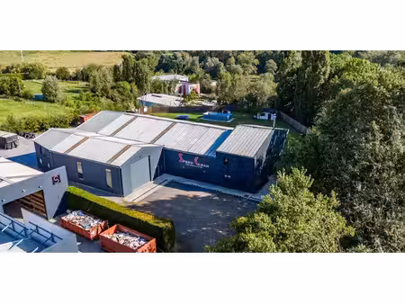 bâtiment d’entreprise à vendre à virginal-samme pour € 1.600.000