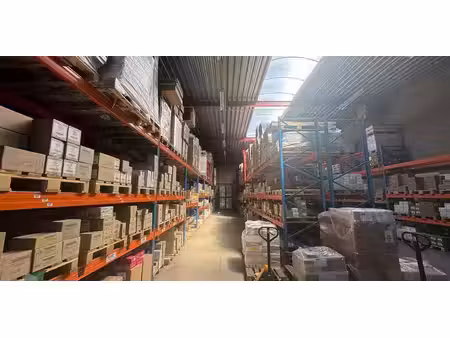 bâtiment d’entreprise à louer à zaventem pour € 7.350