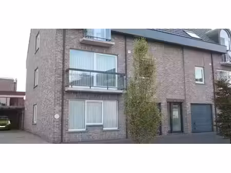 appartement à louer à lembeke pour € 730 avec 2 chambres à coucher