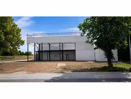 entrepôt à louer à nivelles pour € 5.000