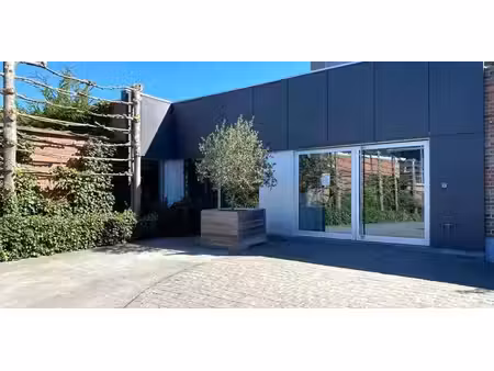 entrepôt à louer à pittem pour € 3.265
