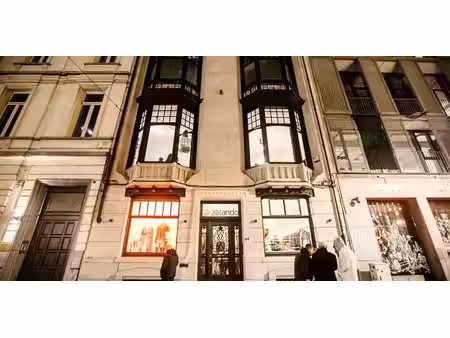 bien commercial à louer à bruxelles pour € 3.995