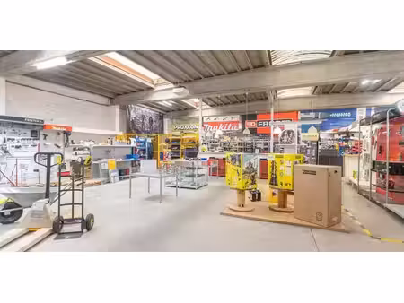 bâtiment commercial à vendre à evere pour € 1.350.000