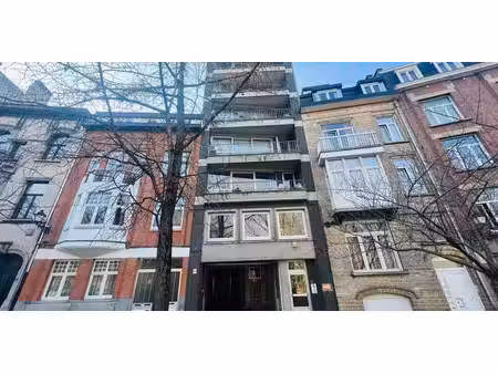 bureau à louer à schaerbeek pour € 3.500