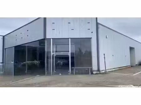 bâtiment commercial à louer à grembergen pour € 5.750