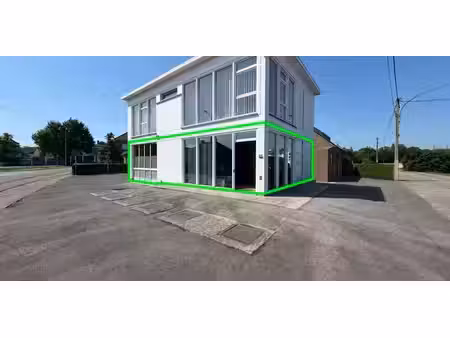 bien commercial à louer à luingne pour € 1.200