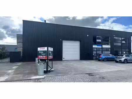 bâtiment d’entreprise à louer à schoten pour € 4.900