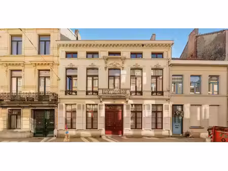 sous option - maison de maître à vendre à antwerpen avec 6 chambres à coucher