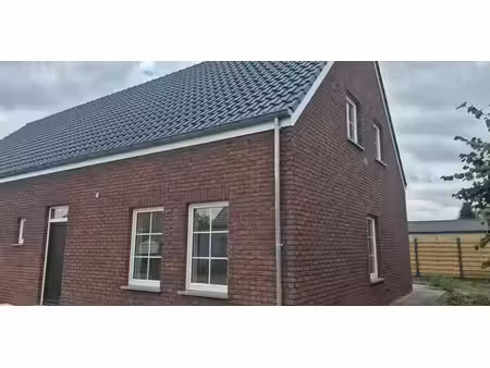 maison à louer à achel pour € 1.450 avec 3 chambres à coucher