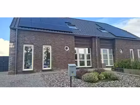sous option - maison à louer à maaseik avec 3 chambres à coucher