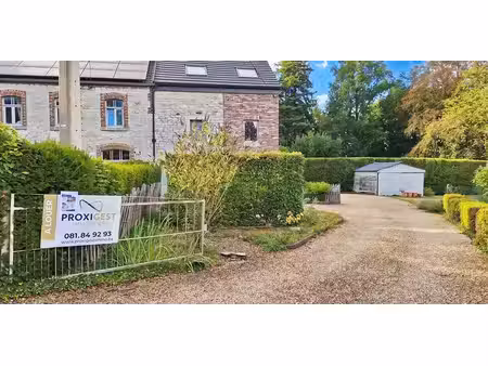 maison à louer à faulx-les-tombes pour € 1.200 avec 3 chambres à coucher