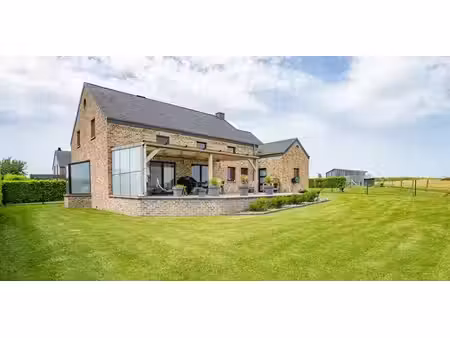 sous option - maison à vendre à buissonville avec 5 chambres à coucher