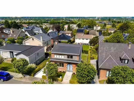 maison à vendre à visé pour € 469.000 avec 3 chambres à coucher