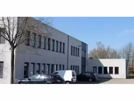 bâtiment d’entreprise à louer à zellik pour € 4.567