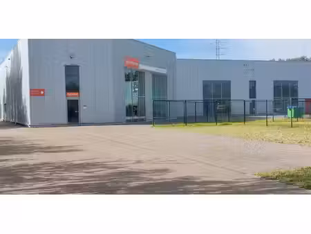 bâtiment d’entreprise à vendre à beerse pour € 3.650.000