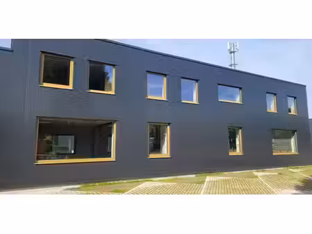 bâtiment d’entreprise à vendre à brasschaat pour € 625.000