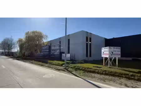 bâtiment d’entreprise à louer à deinze pour € 5.950
