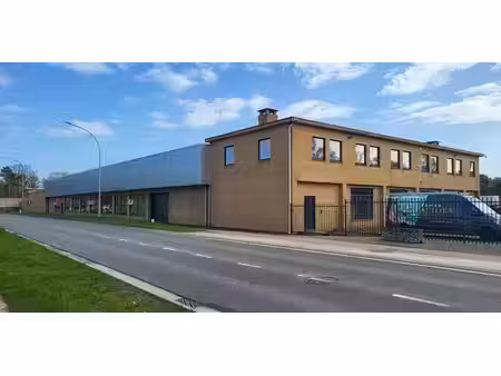 bâtiment d’entreprise à louer à genk pour € 9.000