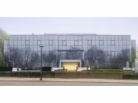 bâtiment d’entreprise à louer à strombeek-bever pour € 7.683