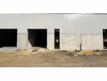 bâtiment d’entreprise à louer à lembeek pour € 1.350