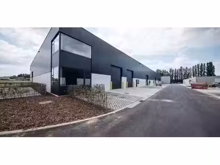 bâtiment d’entreprise à louer à heist-op-den-berg pour € 1.500