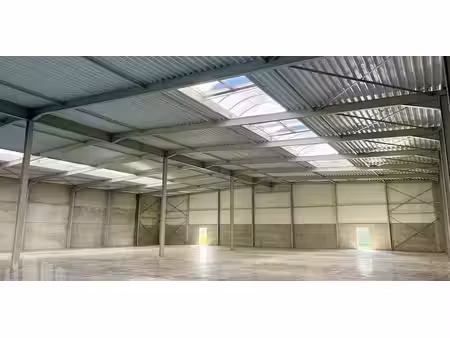 bâtiment d’entreprise à louer à heist-op-den-berg pour € 6.417