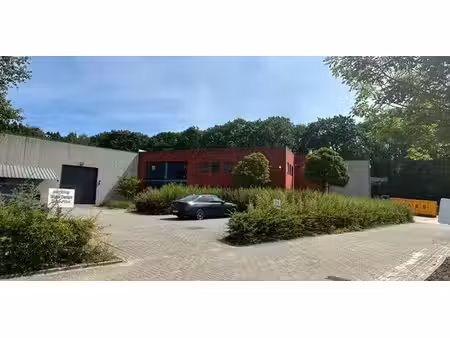 bâtiment d’entreprise à vendre à zolder pour € 2.495.000