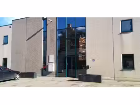 bâtiment d’entreprise à louer à oud-heverlee pour € 1.395