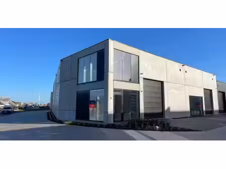 bâtiment d’entreprise à louer à overpelt pour € 1.350