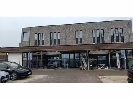 bâtiment d’entreprise à louer à rumst pour € 8.970