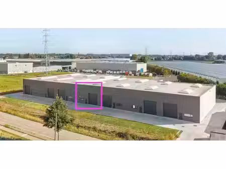 bâtiment d’entreprise à louer à oostnieuwkerke pour € 840