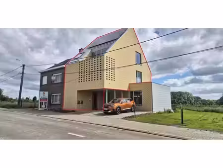 triplex à louer à wanzele pour € 1.300 avec 2 chambres à coucher