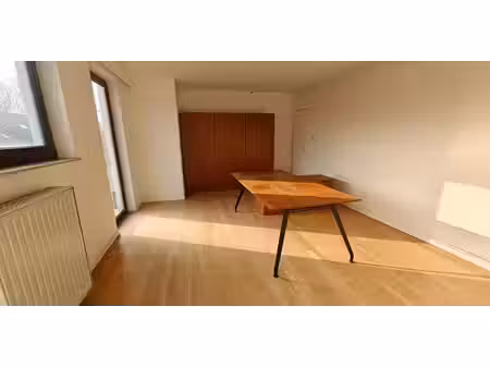 bureau à louer à schilde pour € 725