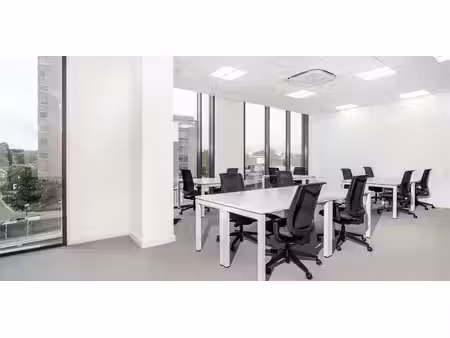 bureau à louer à berchem pour € 6.807
