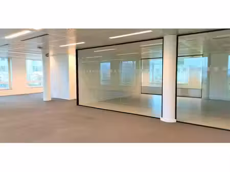 bureau à louer à braine-l'alleud pour € 5.000