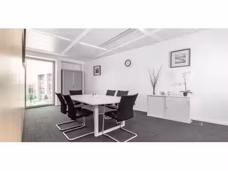bureau à louer à etterbeek pour € 5.857