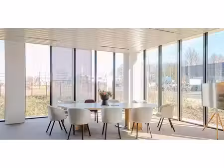 bureau à louer à nivelles pour € 1.300