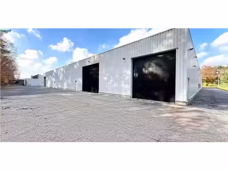 entrepôt à louer à hasselt pour € 1.325