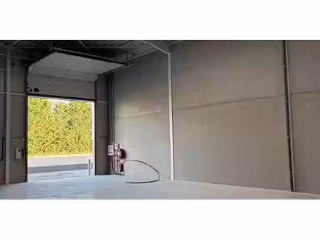 entrepôt à louer à kortessem pour € 1.350