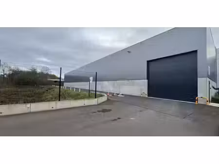 entrepôt à louer à lier pour € 7.453