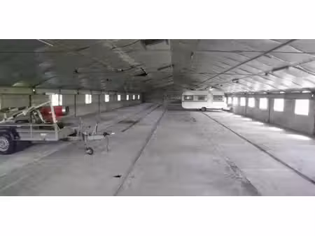 entrepôt à louer à waardamme pour € 1.250
