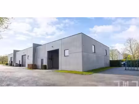 entrepôt à louer à thorembais-les-béguines pour € 1.300