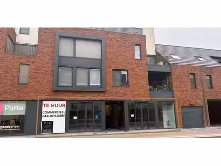 bien commercial à louer à sint-job-in-'t-goor pour € 4.950